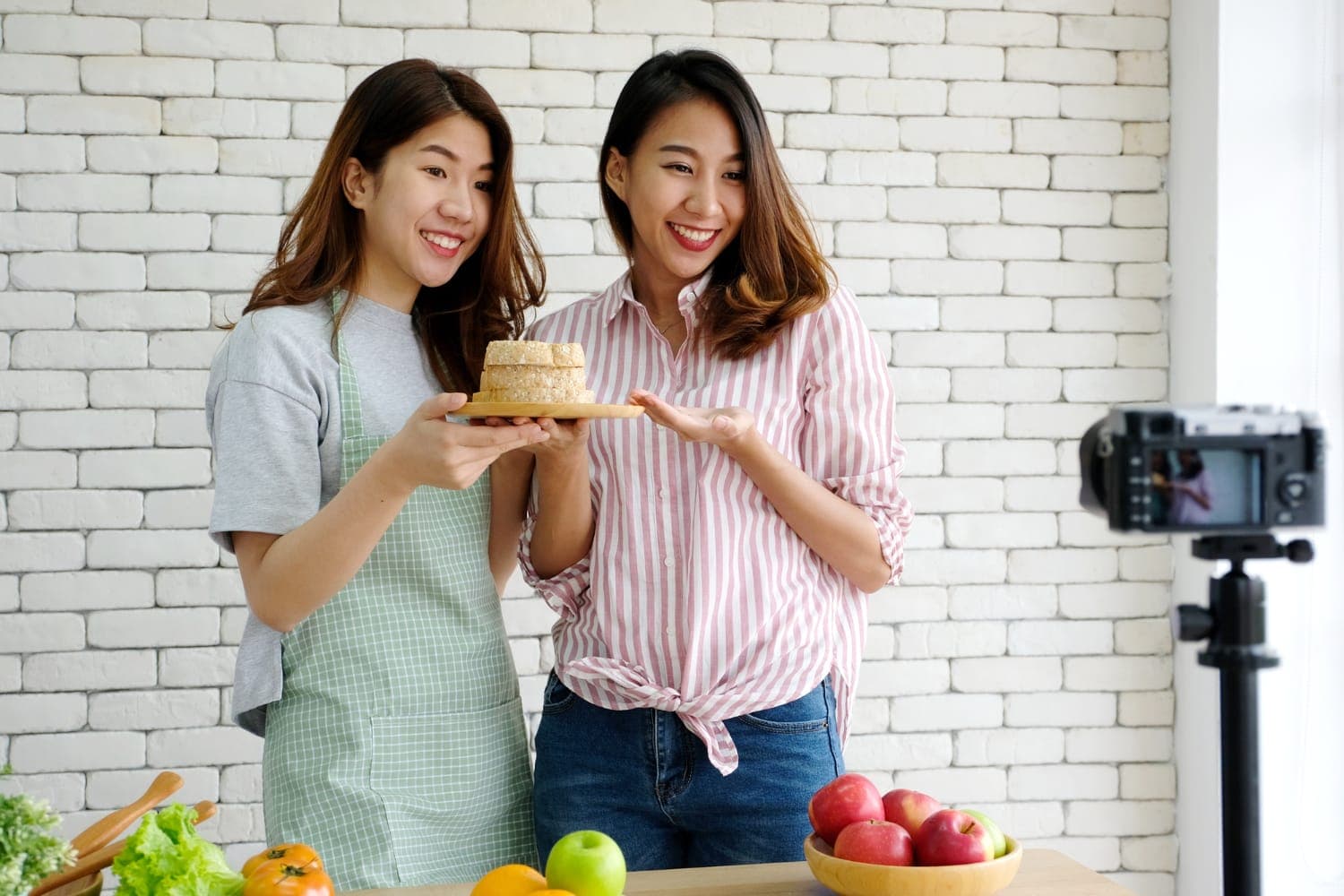 Memulai Usaha Kue Online? Simak Tips dan Tantangannya!